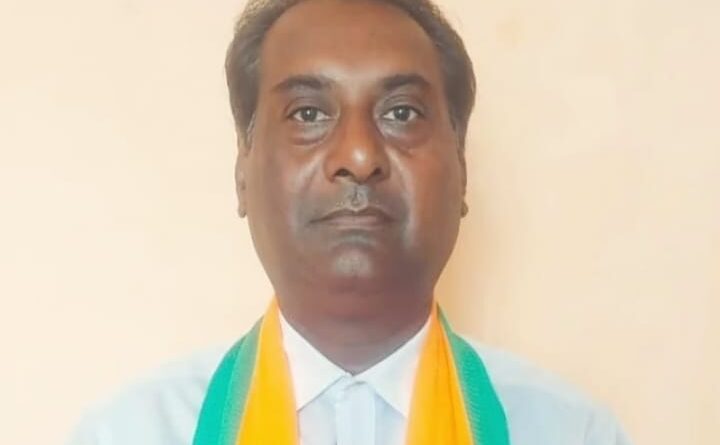 জনসংযোগ রক্ষা করে চলেছেন সুরেন্দ্র প্রসাদ