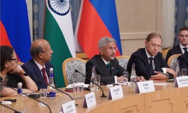 মস্কোতে বৈঠক, শক্তিশালী বাণিজ্য সম্পর্কের বার্তা জয়শংকরের মস্কোতে বৈঠক, শক্তিশালী বাণিজ্য সম্পর্কের বার্তা জয়শংকরের