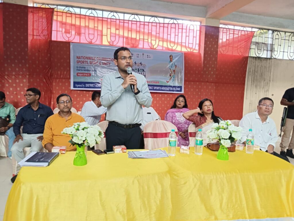 ফিট ইন্ডিয়া মিশনে নাগরিকদের আহ্বান জানালেন জেলা আয়ুক্ত মৃদুল যাদব ফিট ইন্ডিয়া মিশনে নাগরিকদের আহ্বান জানালেন জেলা আয়ুক্ত মৃদুল যাদব