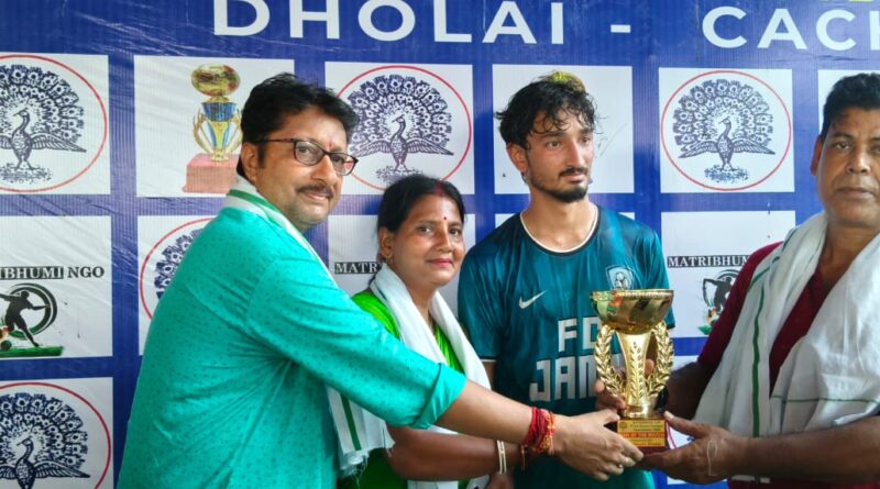 হাড্ডাহাড্ডি লড়াই করে মাতৃভূমি কাপের ফাইনালে লোকনাথপুর হাড্ডাহাড্ডি লড়াই করে মাতৃভূমি কাপের ফাইনালে লোকনাথপুর