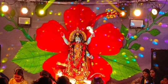 নব্বইয়ের দশকের হারানো শৈশব ফিরে আসছে পাথারকান্দি ভ্রাতৃসংঘের কালীপূজায়