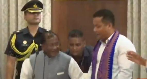 হিমন্ত বিশ্ব শর্মার মন্ত্রিসভায় স্থান বিপিএফ বিধায়কের, শপথ নিলেন চরণ বড়ো