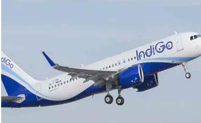 মাঝআকাশে আচমকাই জ্বালানি লিকেজ, জুরুরি অবতরণ মাঝআকাশে আচমকাই জ্বালানি লিকেজ, জুরুরি অবতরণ