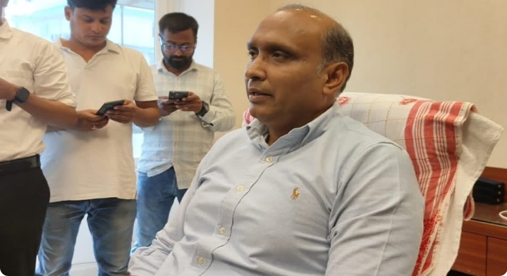 আমরা তদন্তের জন্য বহু গুরুত্বপূর্ণ তথ্য পেয়েছি : এসআইটির প্রধান আমরা তদন্তের জন্য বহু গুরুত্বপূর্ণ তথ্য পেয়েছি : এসআইটির প্রধান