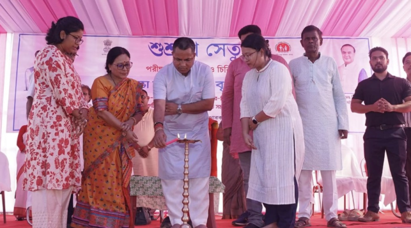 পাথারকান্দির মুণ্ডমালা মাঠে শুশ্রূষা সেতু মেগা হেলথ ক্যাম্পে জনস্রোত পাথারকান্দির মুণ্ডমালা মাঠে শুশ্রূষা সেতু মেগা হেলথ ক্যাম্পে জনস্রোত