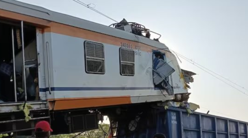 মালগাড়ির সঙ্গে যাত্রীবাহী ট্রেনের সংঘর্ষ, মৃত্যু একাধিক